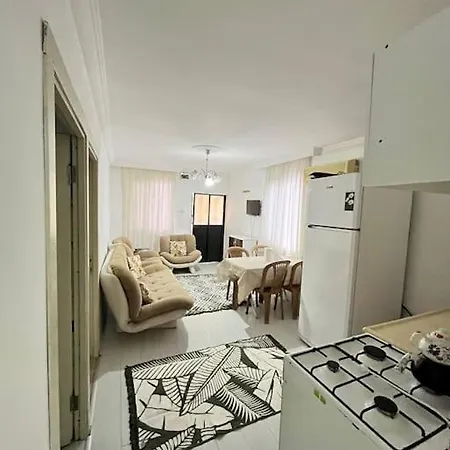 Apartment Merkezi Konumda Uygun Apart *